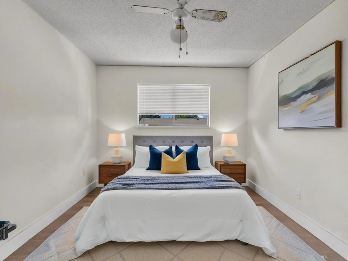 Kitchen Island Photo of 6497 131a Street, Surrey, BC