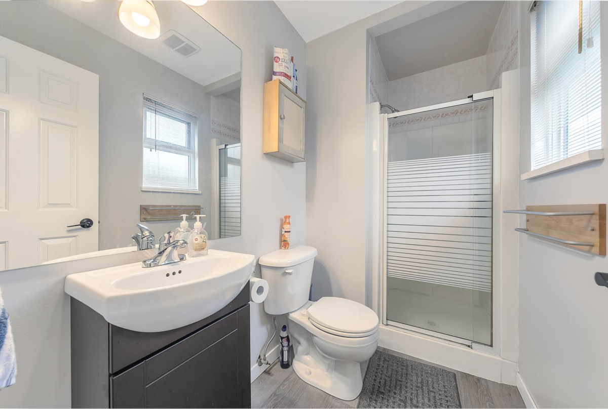 Guest Bathroom Photo of 9286 212 Street, Langley, BC