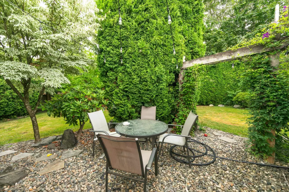 Staircase Photo of 9286 212 Street, Langley, BC