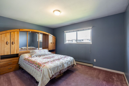 Basement Recreation Room Photo of 7865 16th Avenue, Burnaby, BC