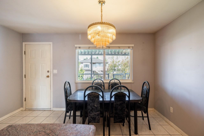 Breakfast Nook Photo of 7865 16th Avenue, Burnaby, BC