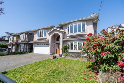 7865 16th Avenue, Burnaby, BC