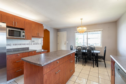 Kitchen Island Photo of 7865 16th Avenue, Burnaby, BC