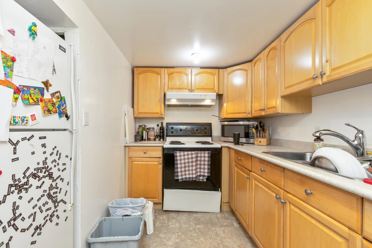 Basement Recreation Room Photo of 1341 E 29th Avenue, Vancouver, BC