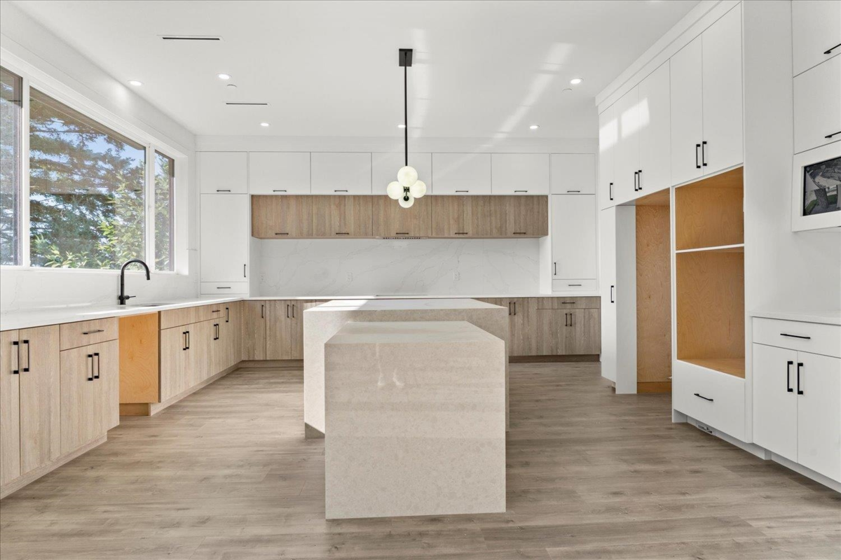 Guest Bathroom Photo of 5578 Crimson Ridge, Chilliwack, BC