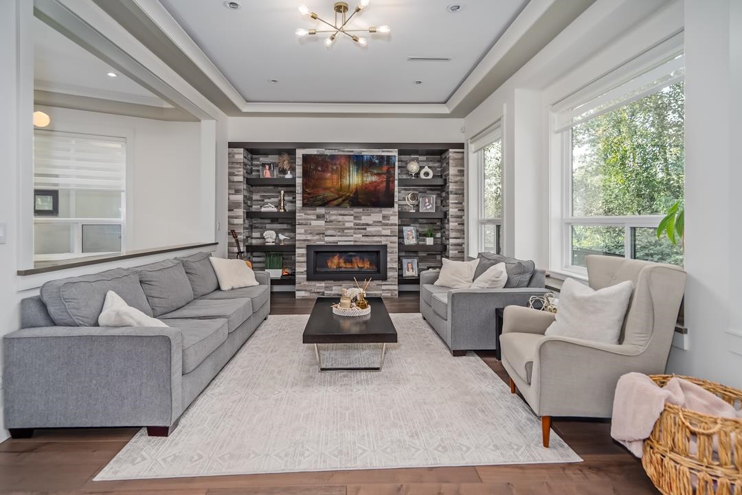 Living Room Photo of 15960 105a Avenue, Surrey, BC