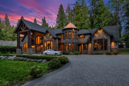 13288 Woodcrest Drive, Surrey, BC, Elgin Chantrell — 9 bed single family residence for sale