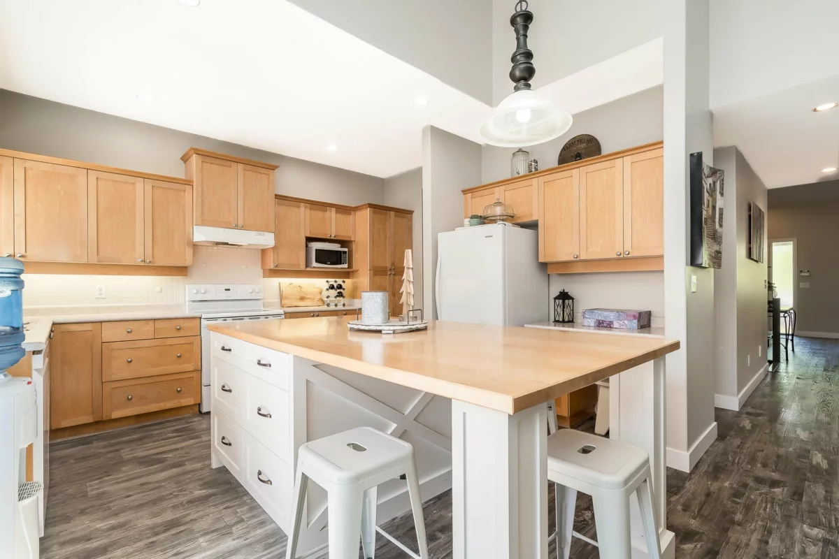 Breakfast Nook Photo of 5040 223b Street, Langley, BC