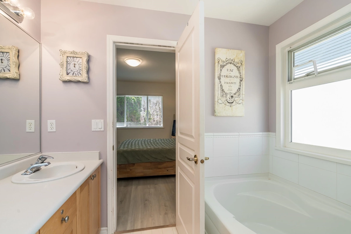 Powder Room Photo of 5040 223b Street, Langley, BC