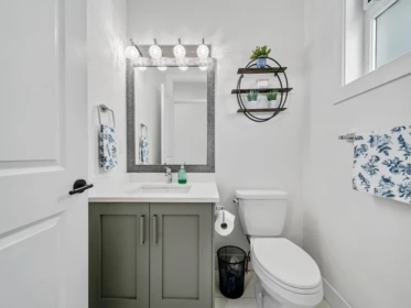 Mudroom Photo of 36051 Emily Carr Green, Abbotsford, BC