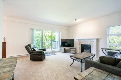 202 13911 70 Avenue, Surrey, BC