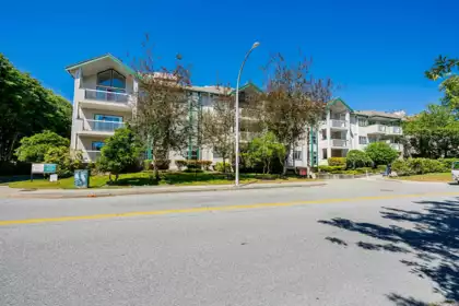 202 13911 70 Avenue, Surrey, BC
