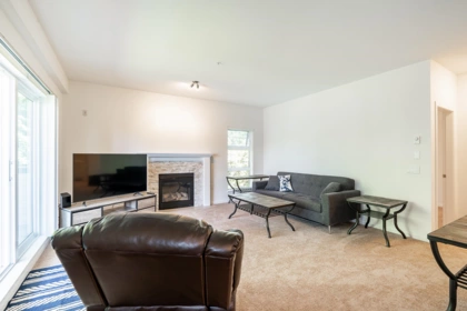 Kitchen Photo of 202 13911 70 Avenue, Surrey, BC