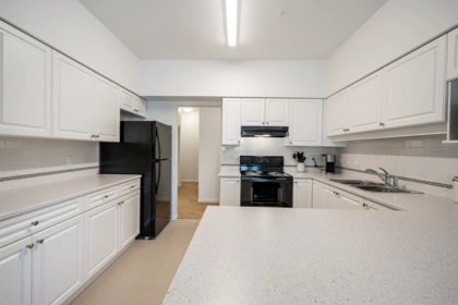 Primary Bathroom Photo of 202 13911 70 Avenue, Surrey, BC