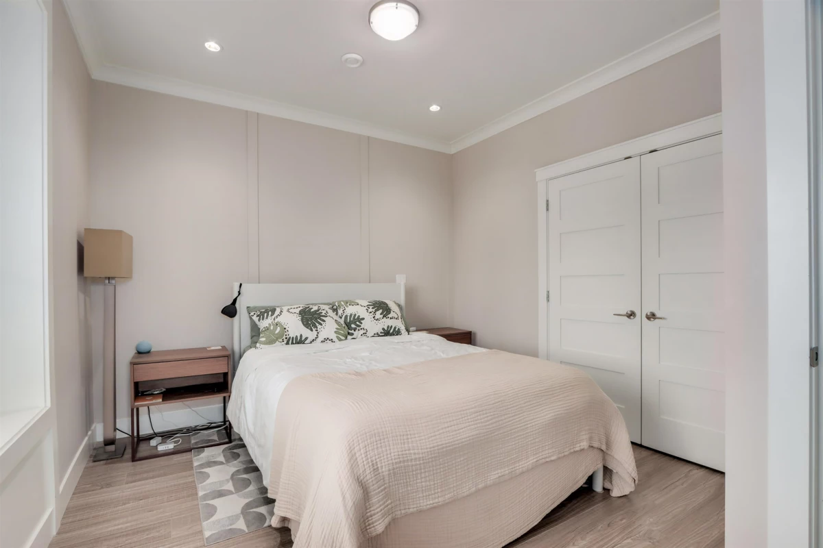 Powder Room Photo of 2496 Brock Street, Vancouver, BC