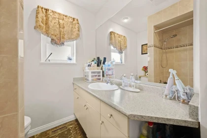 Kitchen Photo of 2374 E 33rd Avenue, Vancouver, BC