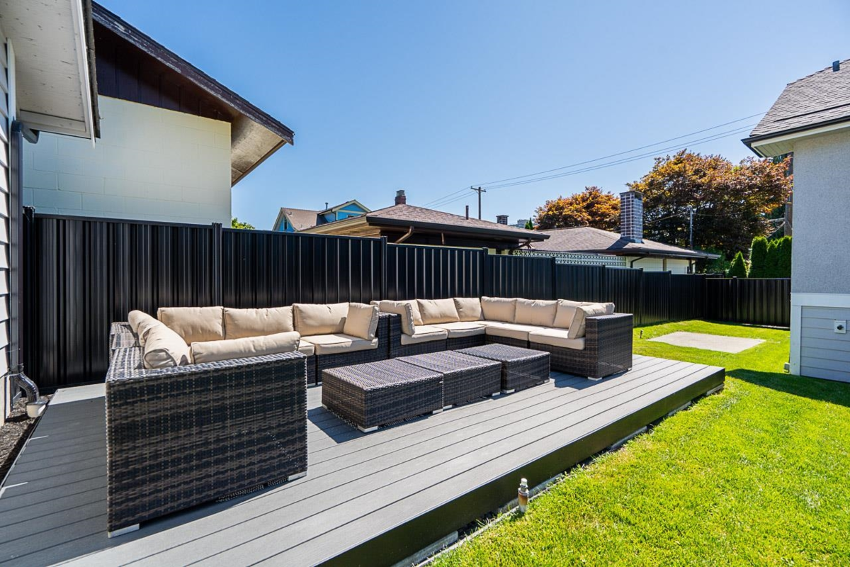 Aerial View of 905 Edinburgh Street, New Westminster, BC