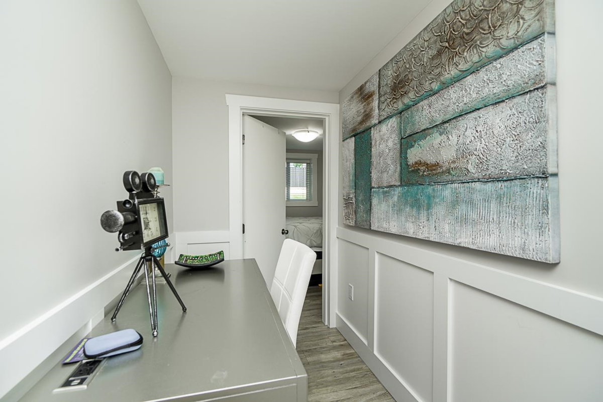 Front Yard Photo of 905 Edinburgh Street, New Westminster, BC