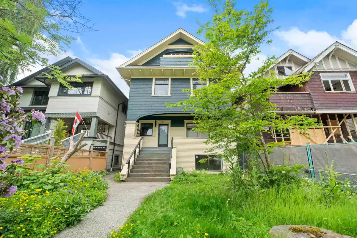 Mudroom Photo of 3550 W 1st Avenue, Vancouver, BC