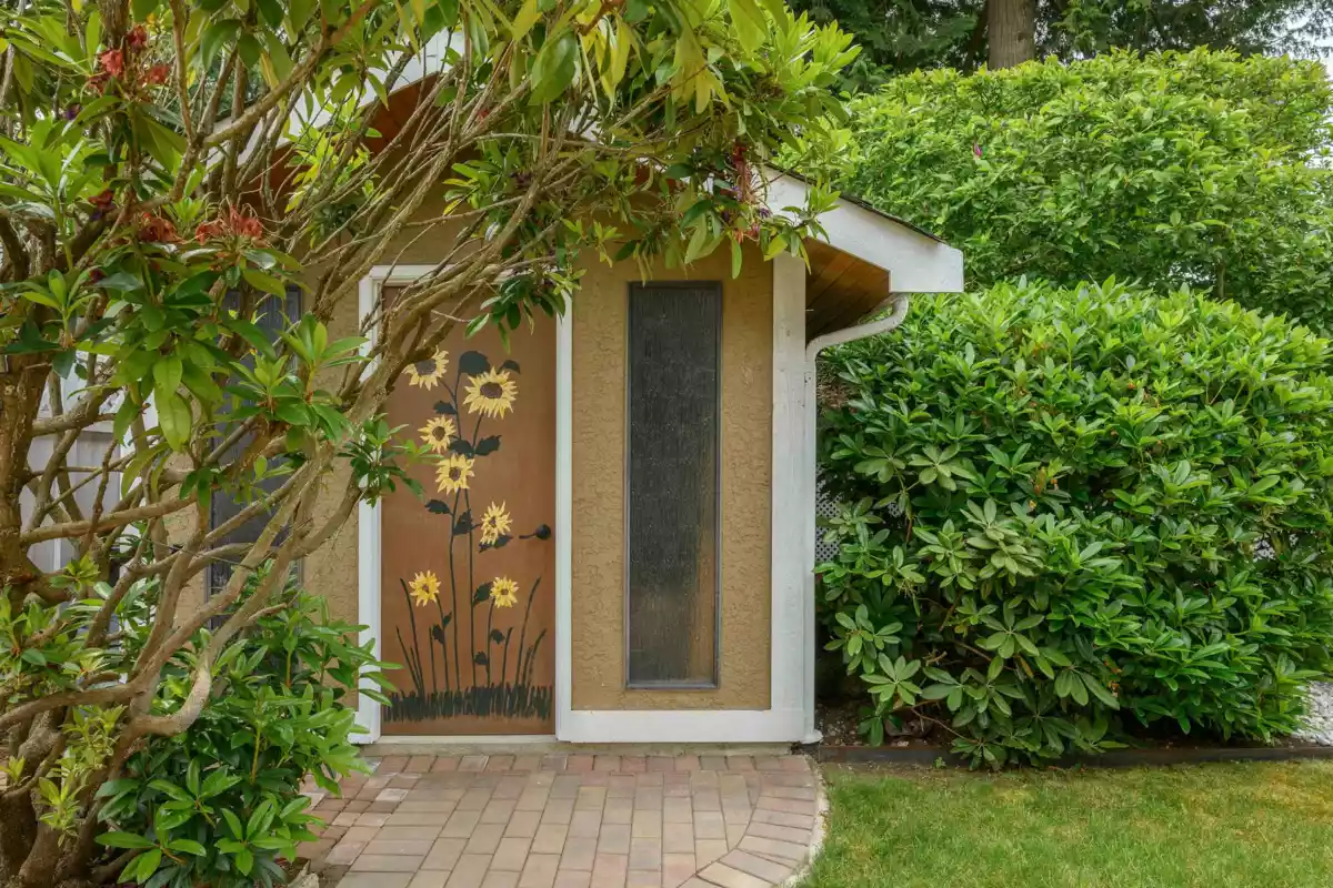 Hot Tub / Spa Photo of 5072 2a Avenue, Delta, BC