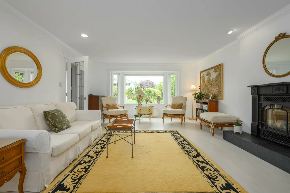 Kitchen Photo of 5072 2a Avenue, Delta, BC
