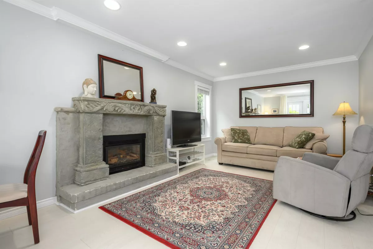 Walk-In Closet Photo of 5072 2a Avenue, Delta, BC