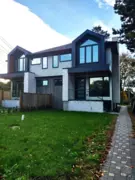 2 1706 W 68 Avenue, Vancouver, BC