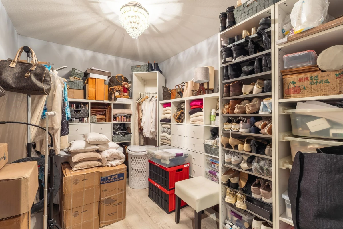 Basement Recreation Room Photo of W101 5780 Trail Avenue, Sechelt, BC