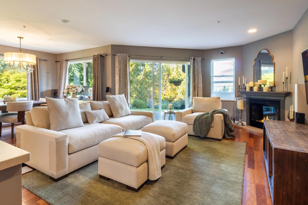 Family Room Photo of W101 5780 Trail Avenue, Sechelt, BC