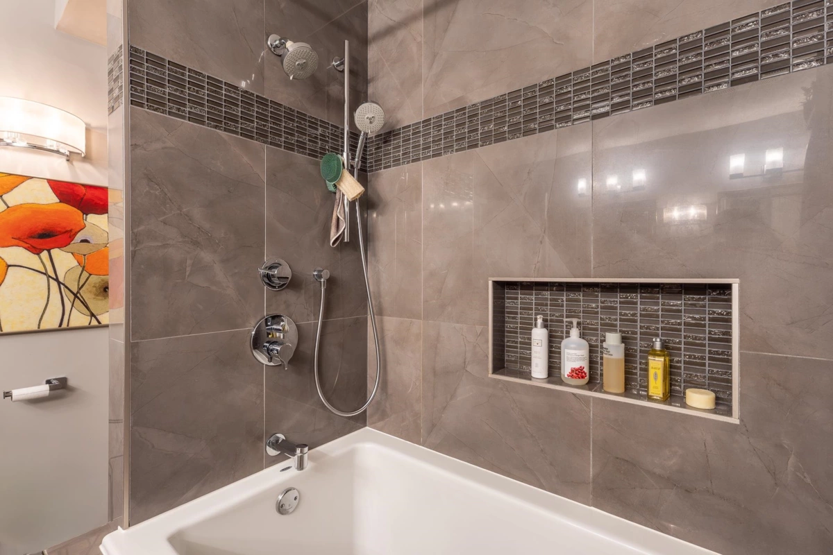 Guest Bathroom Photo of W101 5780 Trail Avenue, Sechelt, BC