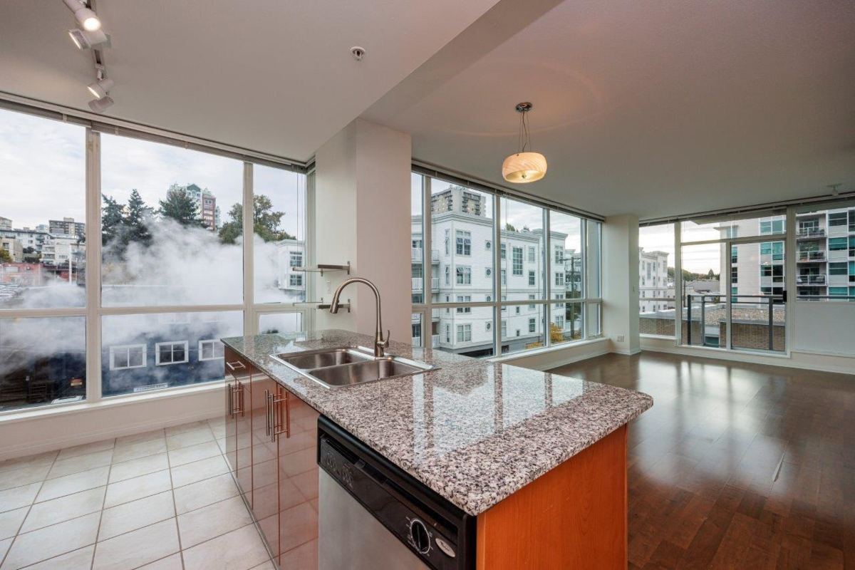 Breakfast Nook Photo of 501 138 E Esplanade, North Vancouver, BC