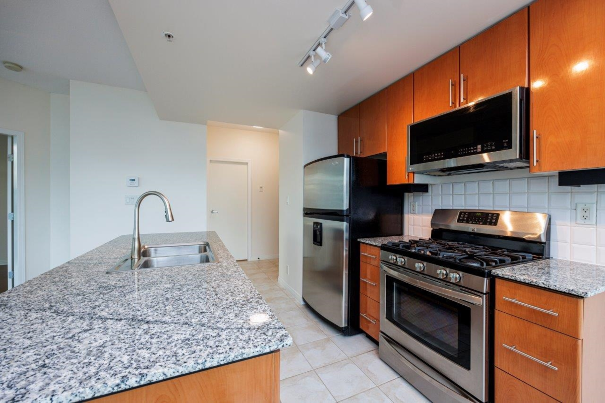 Dining Area Photo of 501 138 E Esplanade, North Vancouver, BC
