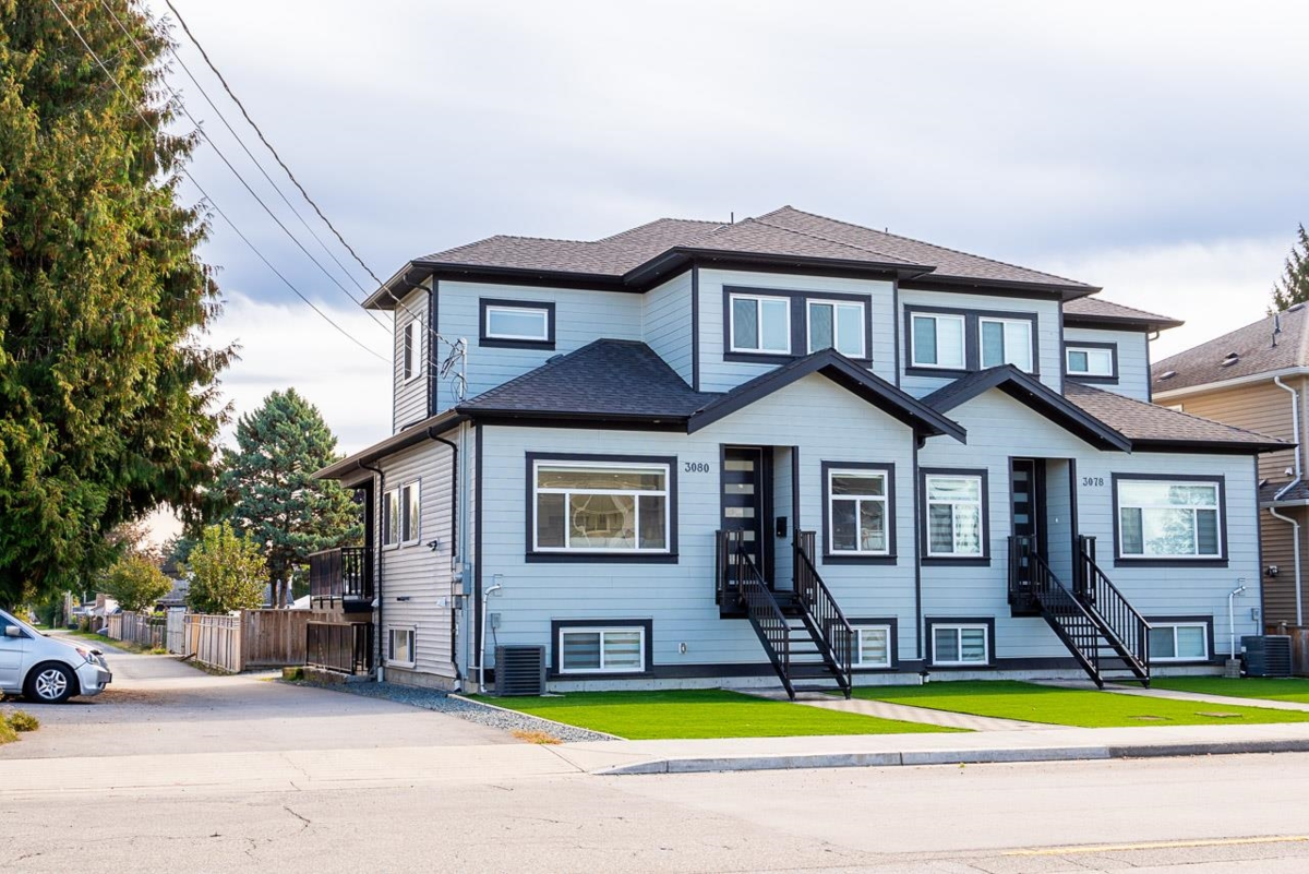 Exterior Front Photo of 3080 Oxford Street, Coquitlam, BC