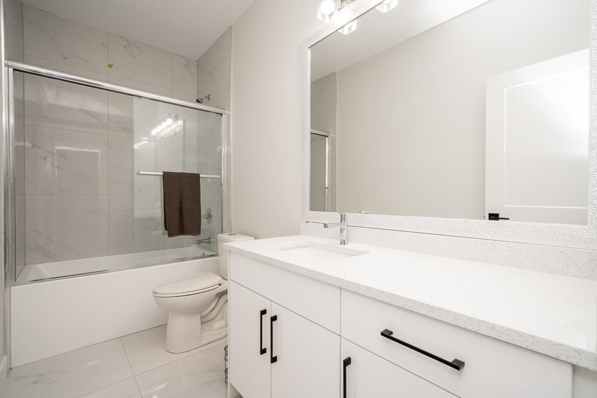 Hot Tub / Spa Photo of 3080 Oxford Street, Coquitlam, BC