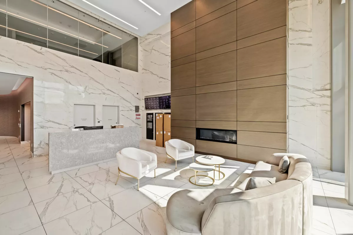 Dining Area Photo of 1804 1501 Foster Street, White Rock, BC