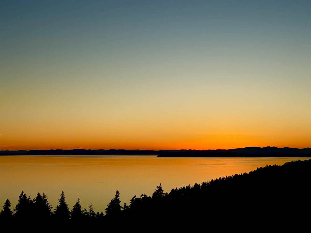 Fitness Center Photo Near 1804 1501 Foster Street, White Rock, BC