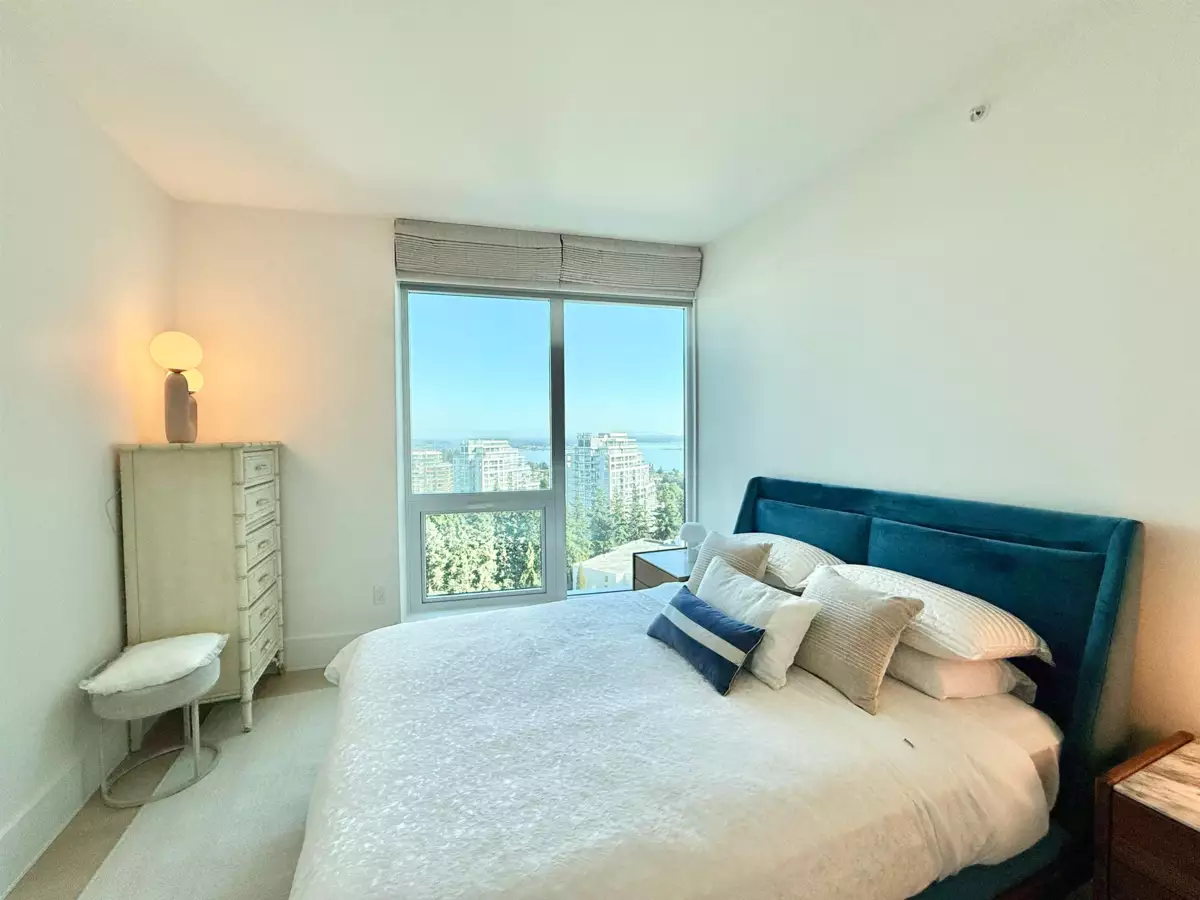 Laundry Room Photo of 1804 1501 Foster Street, White Rock, BC