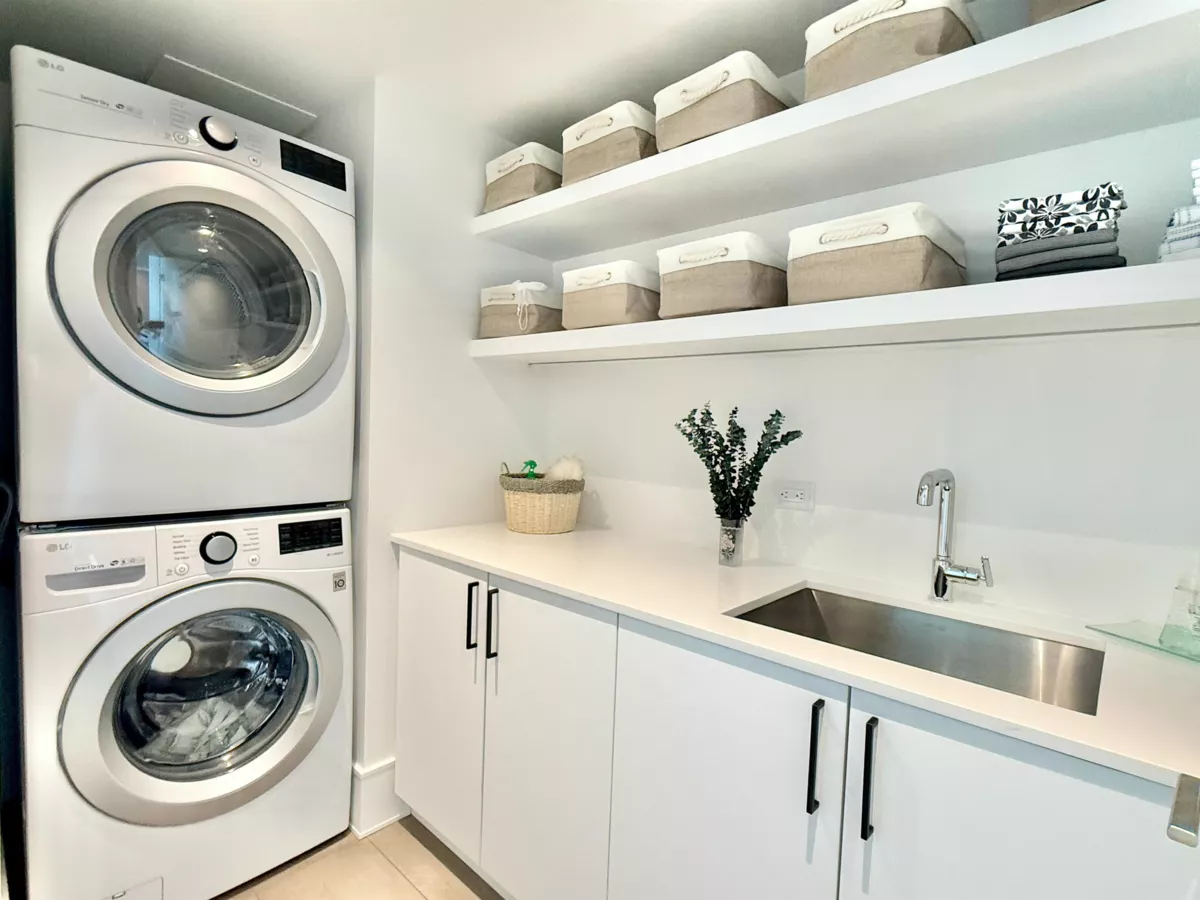 Loft / Bonus Room Photo of 1804 1501 Foster Street, White Rock, BC