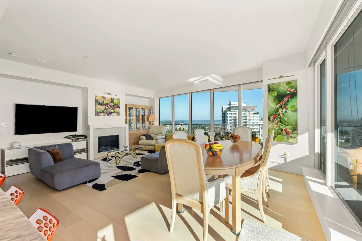 Pantry Photo of 1804 1501 Foster Street, White Rock, BC