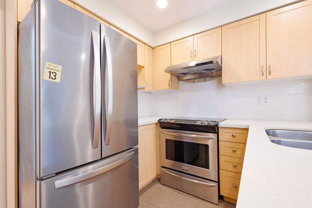 Walk-In Closet Photo of 13 8000 Heather Street, Richmond, BC