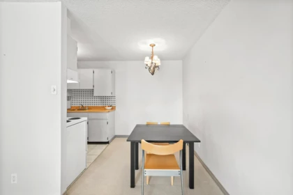 Breakfast Nook Photo of 1006 2016 Fullerton Avenue, North Vancouver, BC