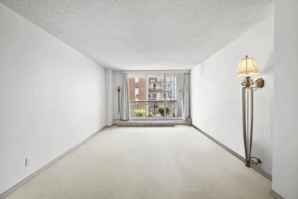 1006 2016 Fullerton Avenue, North Vancouver, BC