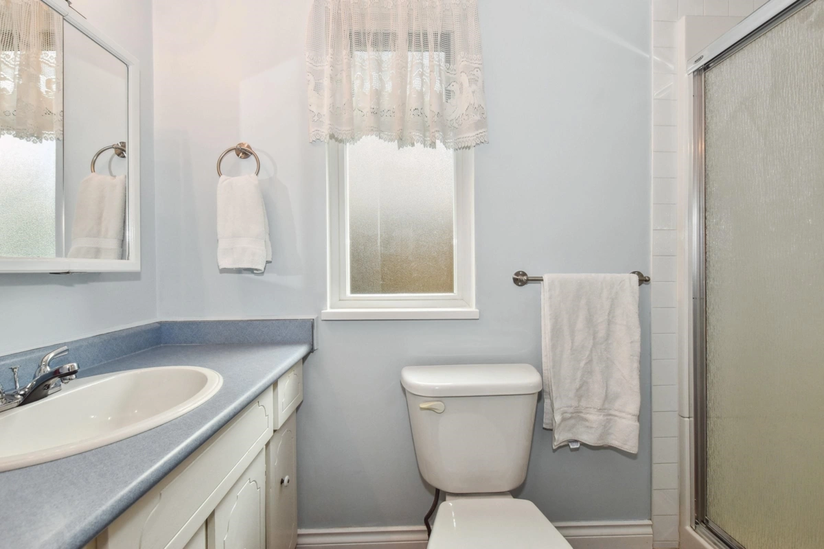 Bedroom 4 Photo of 32438 Badger Avenue, Mission, BC