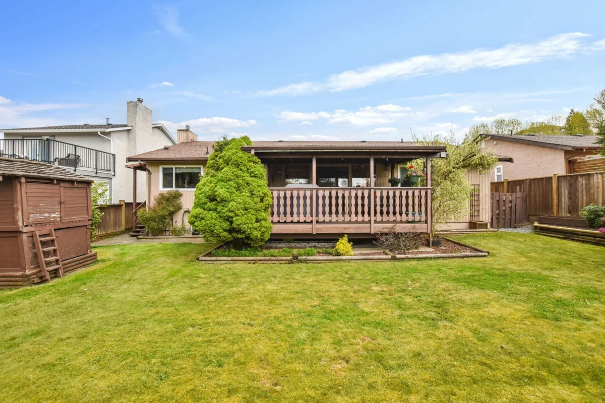 Staircase Photo of 32438 Badger Avenue, Mission, BC