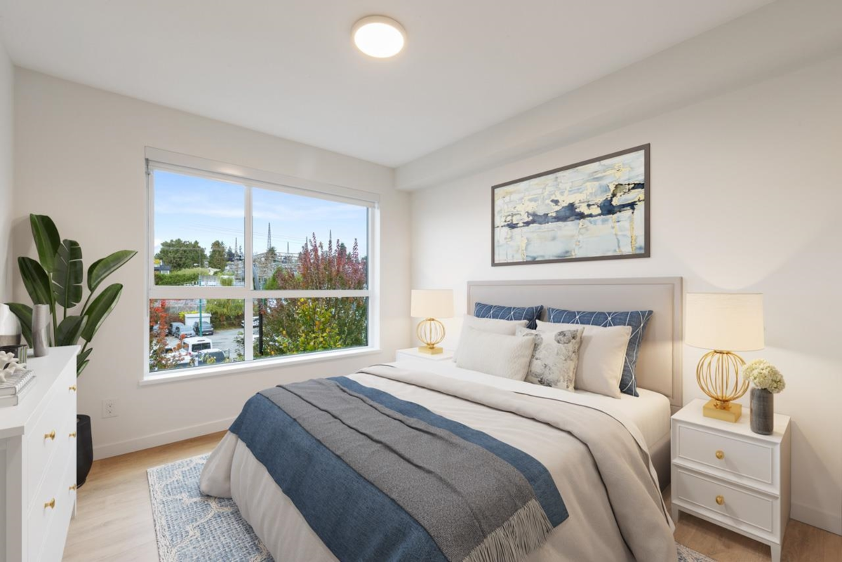 Loft / Bonus Room Photo of 2 533 E 3rd Street, North Vancouver, BC