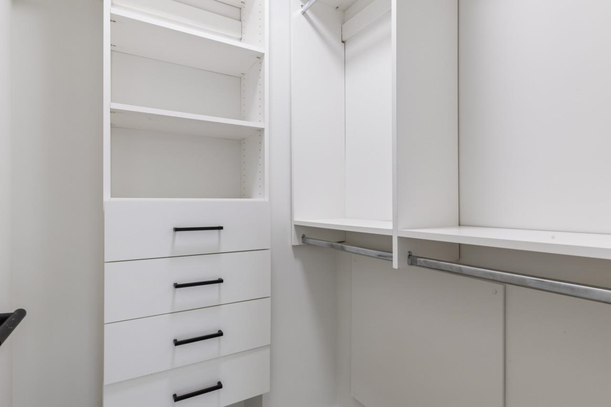 Powder Room Photo of 2 533 E 3rd Street, North Vancouver, BC