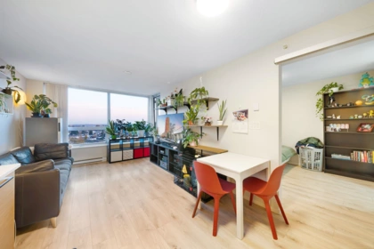 1501 6658 Dow Avenue, Burnaby, BC, Burnaby — Apartment/Condo for sale