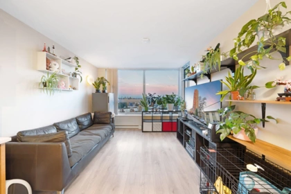 1501 6658 Dow Avenue, Burnaby, BC, Burnaby — Apartment/Condo for sale