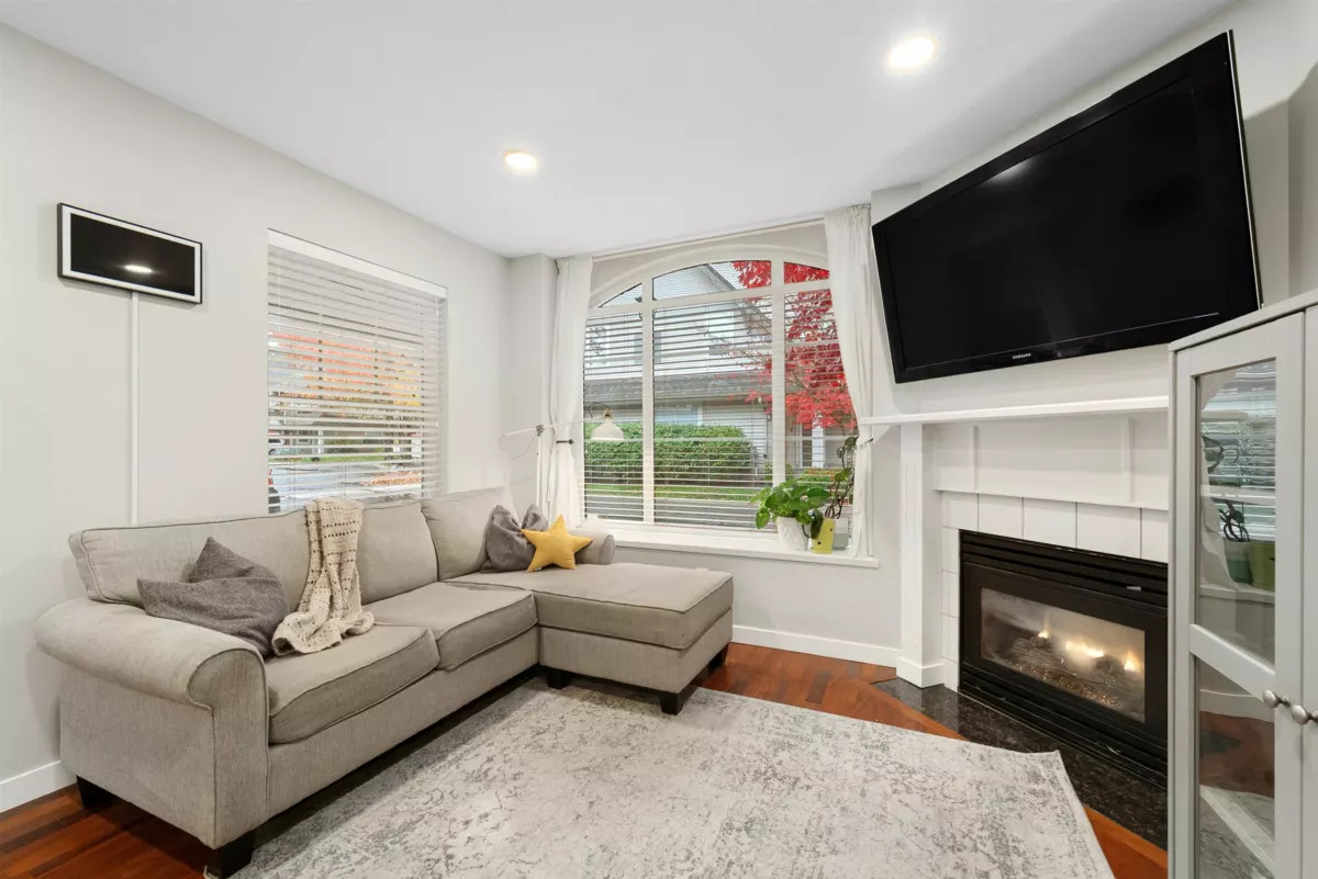 Dining Area Photo of 54 23085 118th Avenue, Maple Ridge, BC
