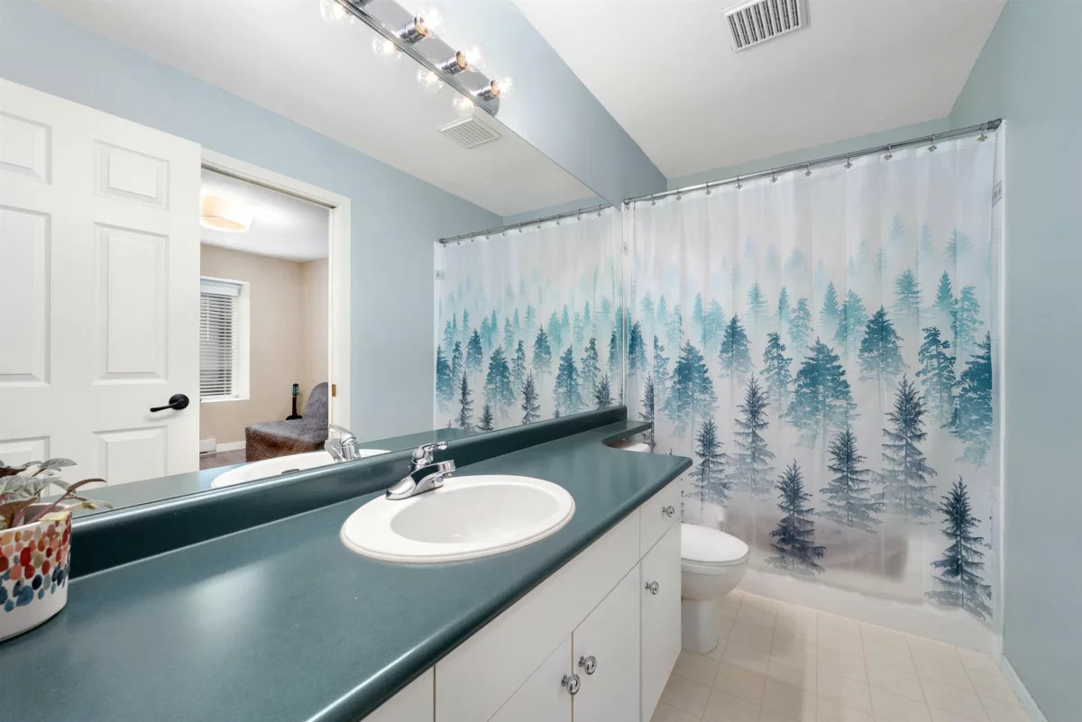 Hallway Photo of 54 23085 118th Avenue, Maple Ridge, BC